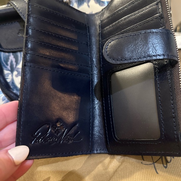 Patricia Nash Blue and Cream Floral Shoulder Bag Set - Picture 2 of 8